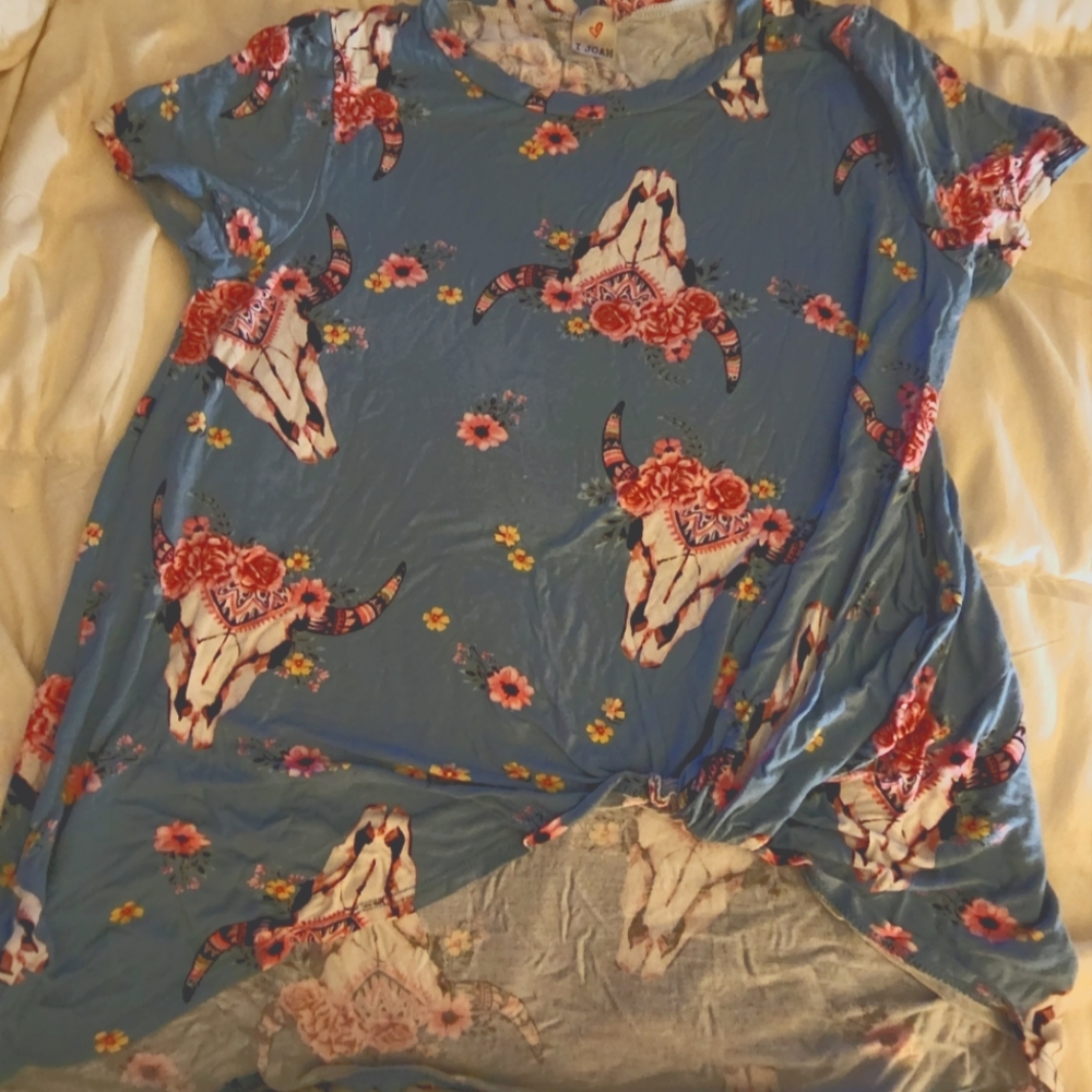 Women blue ,cow skull print tshirt